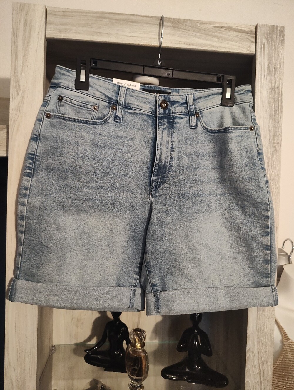 DKNY Light Blue Denim Roll-Cuff Shorts SZ 6 New With Tags